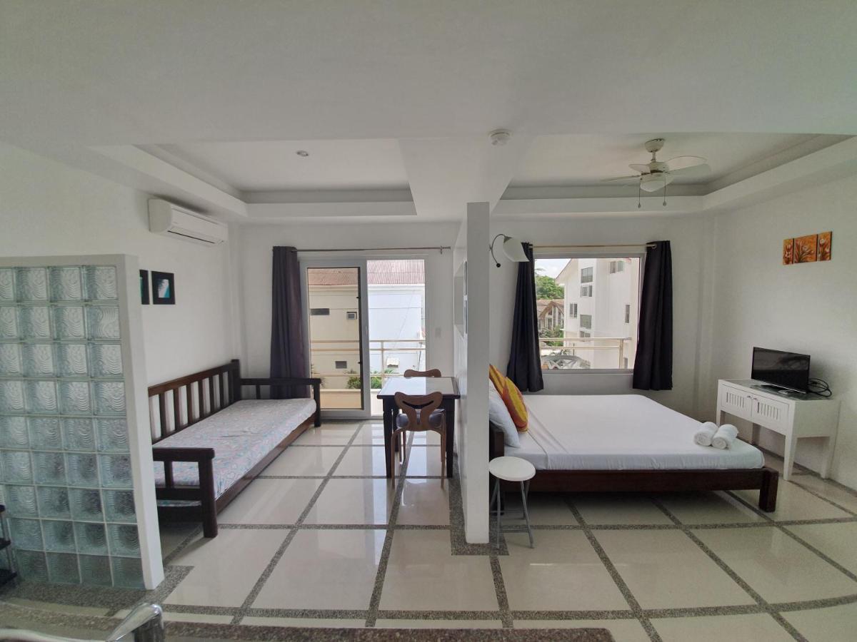 Club Boracay Apartelle Balabag  Exterior foto